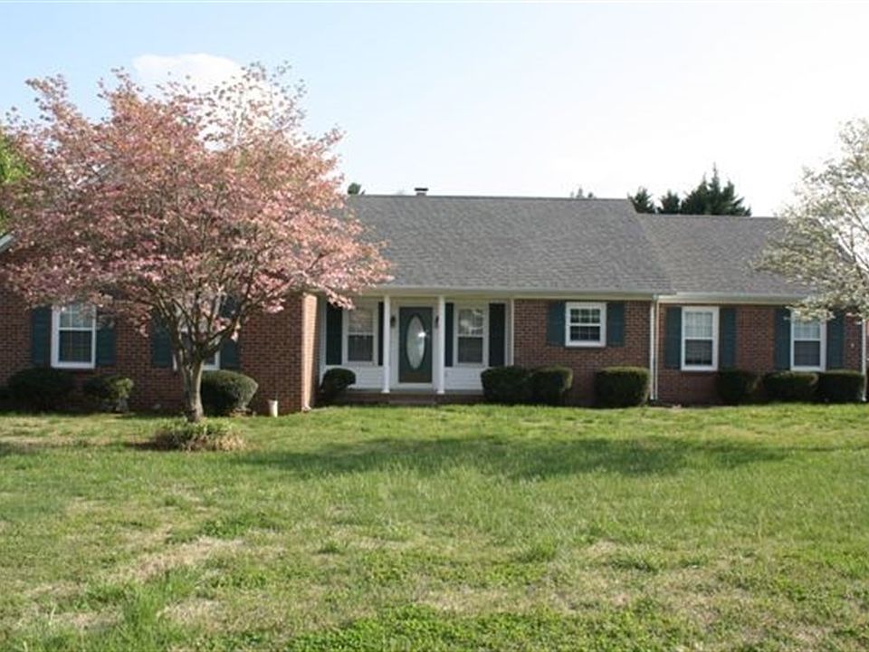 1st image of 423 Haynes Dr