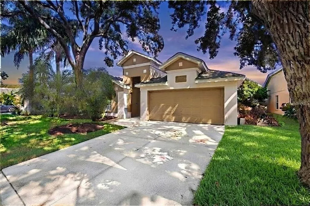 3 bed, 2.0 bath, 1525 sqft, $2,700 — Photo 1