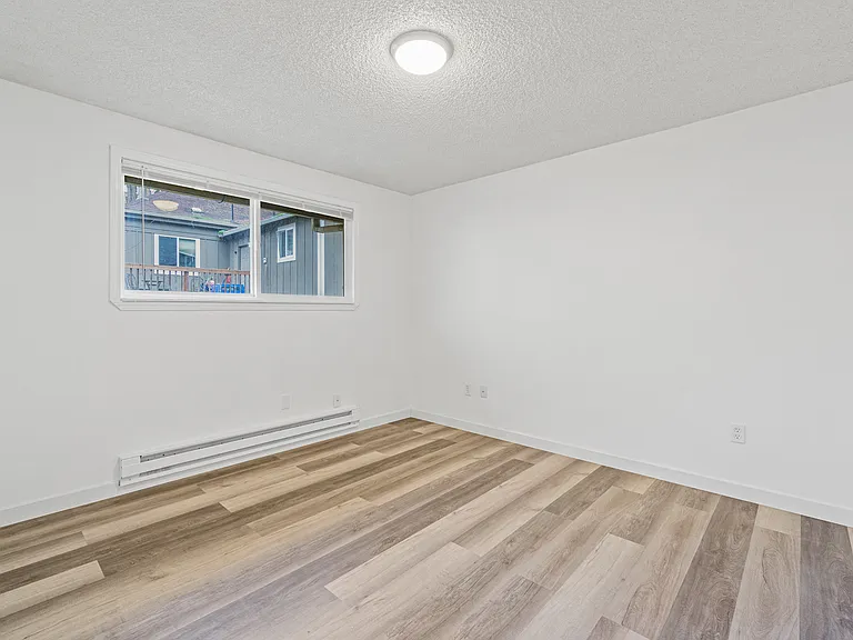 4716 S Warner St #B — Photo 3
