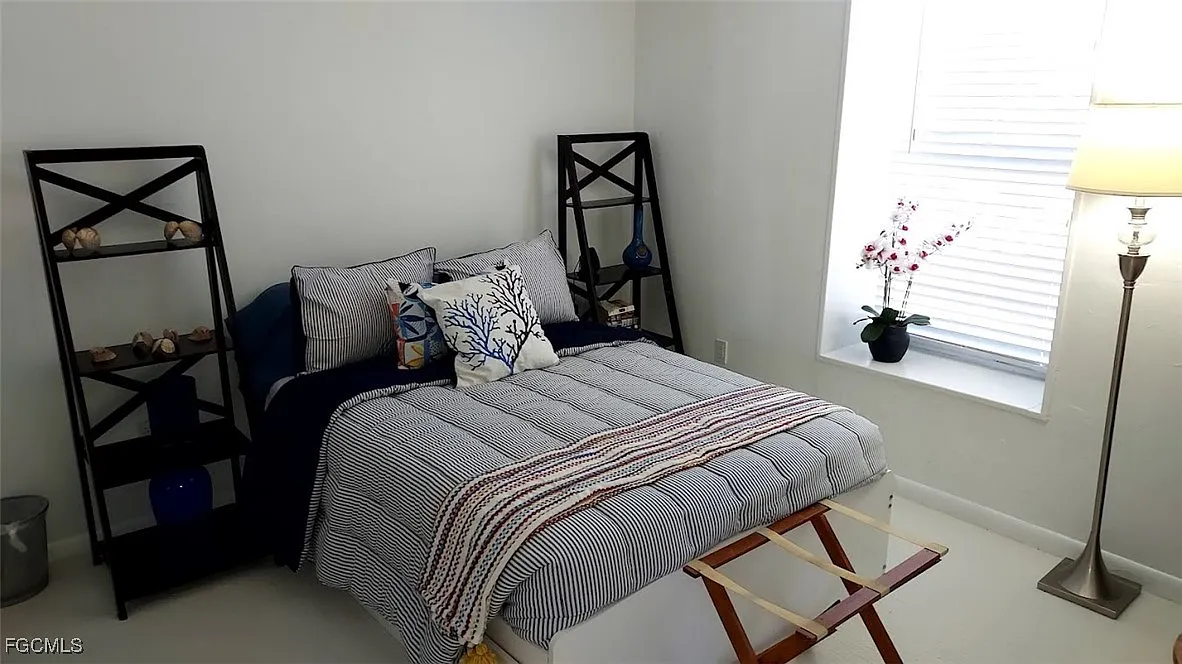 3 bed, 2.0 bath, 1232 sqft, $7,500 — Photo 3