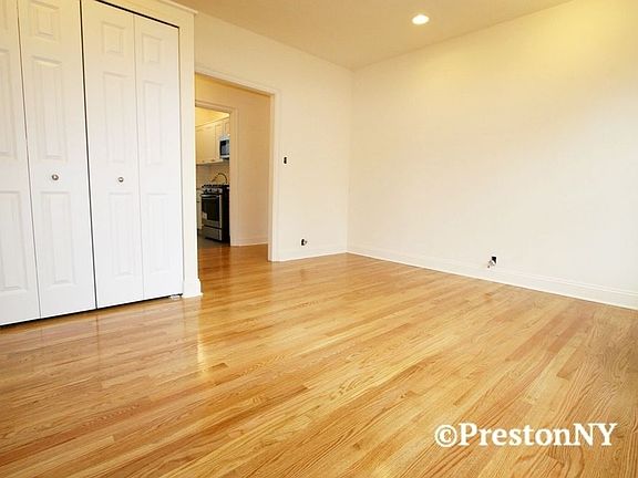 2nd image of 2586 44th St APT A1