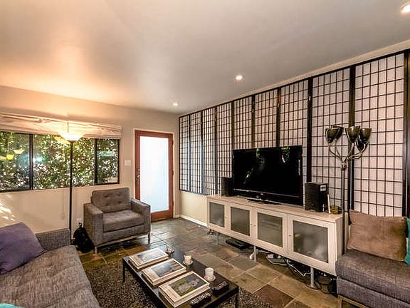 5th image of 9052 Poinsettia Ct