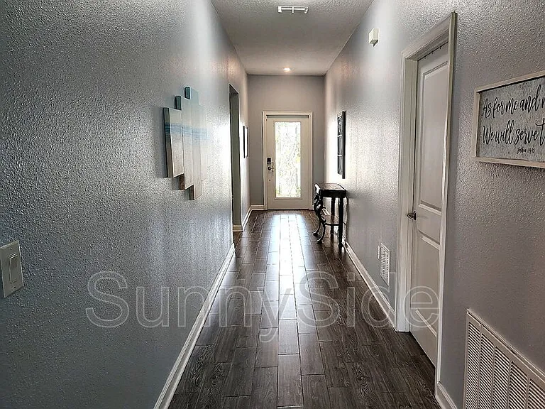 1047 Oak Bluff Dr — Photo 21