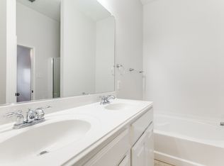 5737 Valley Stream Way, Fort Worth, TX 76244