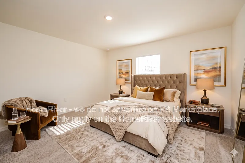 4 bed, 2.0 bath, 1665 sqft, $1,915 — Photo 3