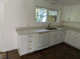 9113 236th St SW APT A, Edmonds, WA 98026