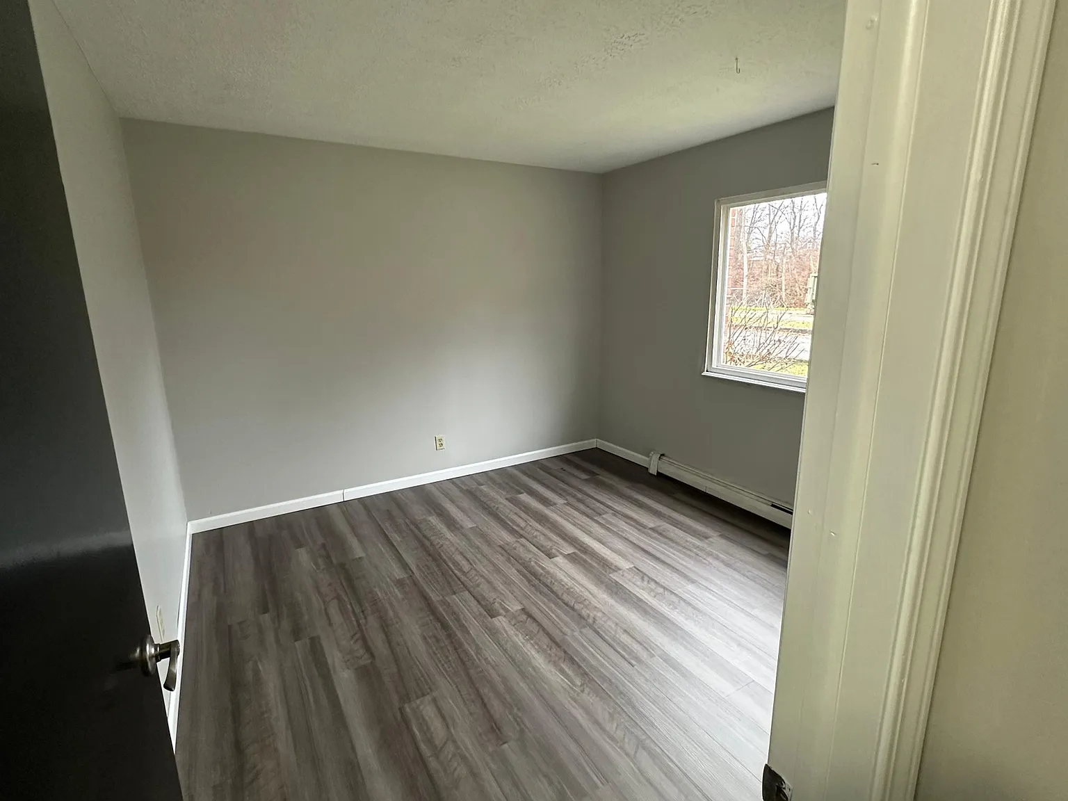 2 bed, 800 sqft, $810 — Photo 2