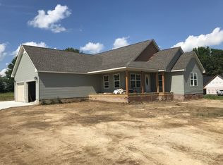 505 Springwater Dr, Summertown, TN 38483