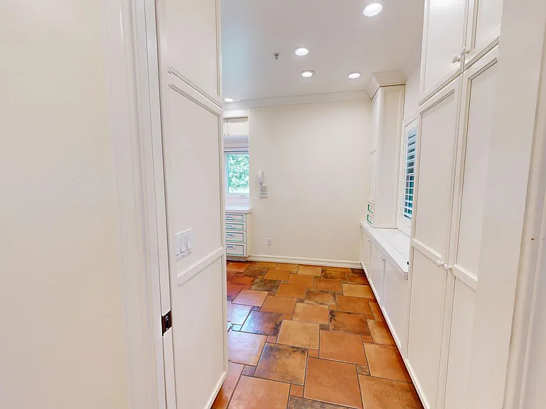 1029 Park Pl — Photo 10
