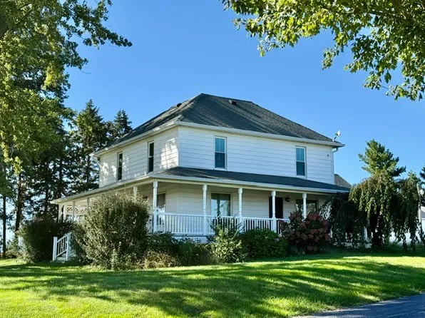 11600 N 950th Ave, Granville, IL 61326