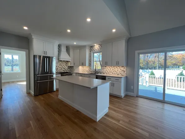 150 Sage Lane #20, Portsmouth, NH 03801