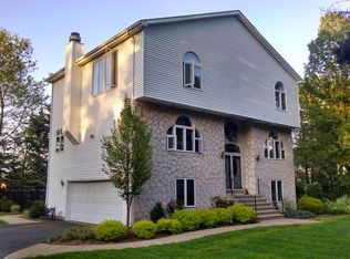 145 Culver Ln, North Haven, CT 06473