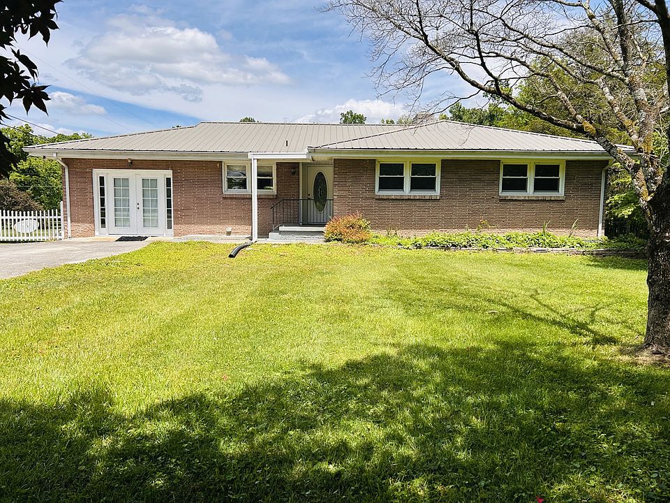1st image of 1301 Sycamore Dr