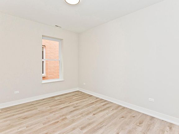 5th image of 2731 N Ashland Ave #3N