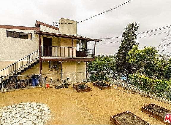 3rd image of 2346 Loma Vista Pl