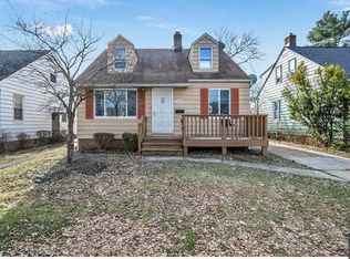 15404 Fernway Dr, Maple Heights, OH 44137