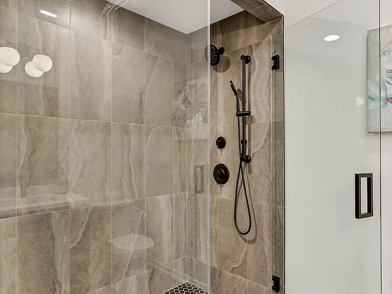 5201 S Wabash Ave #2 — Photo 18