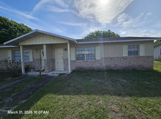 2760 Seneca Ave, Fort Pierce, FL 34946