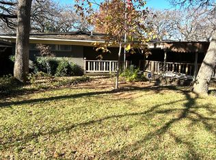 1012 Ross Trl, Arlington, TX 76012