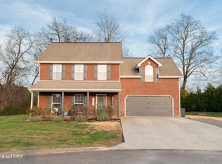 5301 Mattice Ln, Corryton, TN 37721
