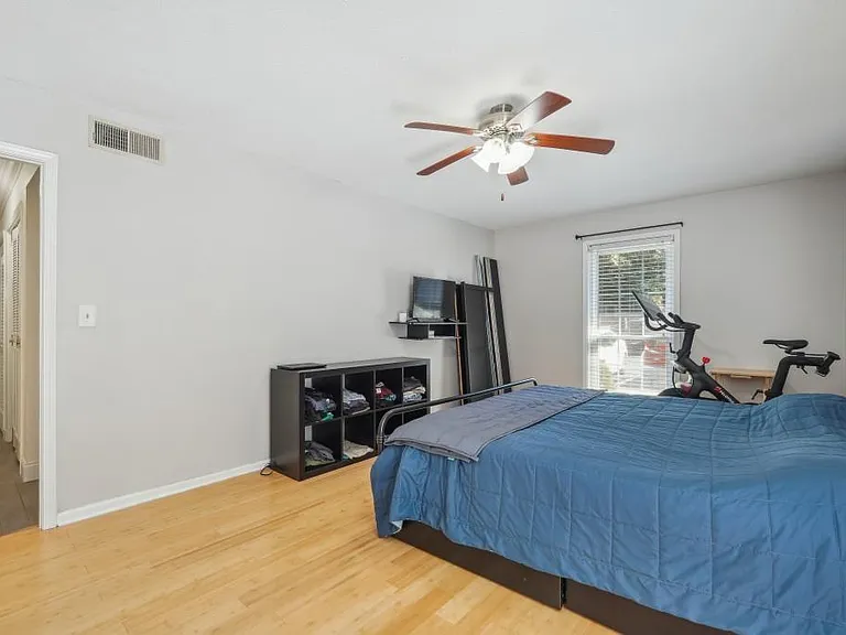 6851 Roswell Rd #F1 — Photo 16