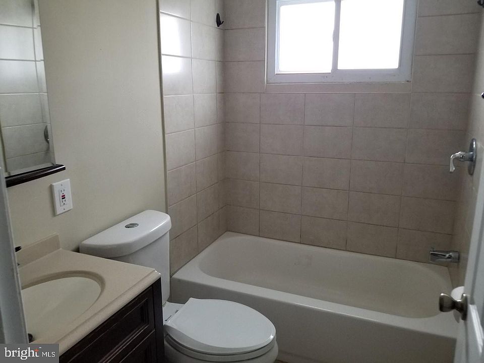 2nd image of 5626 Johnnycake Rd