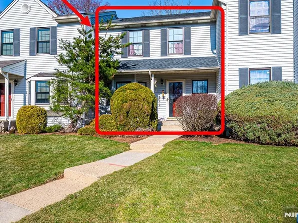 1704 Deerfield Dr #1704, Edison, NJ 08820