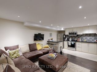 40 Pinemeadow Dr #2, Hamilton, ON L9A0B7