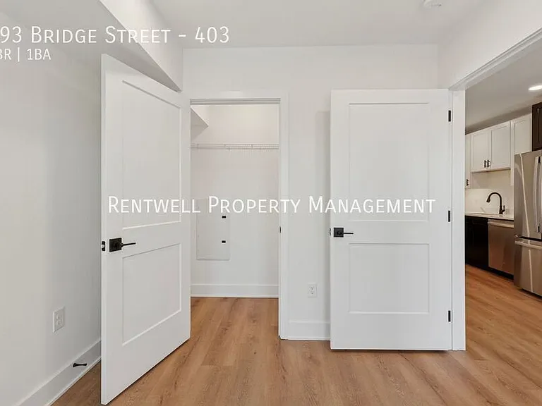 193 Bridge St #403 — Photo 8