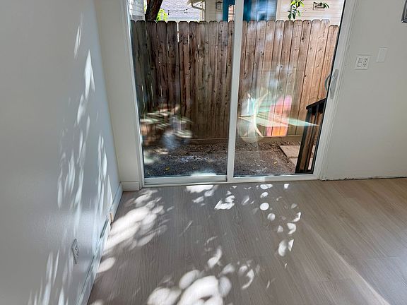 3rd image of 4118 SE 29th Ave