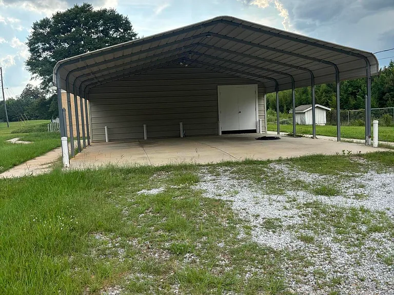 9207 W Lauderdale Rd — Photo 2