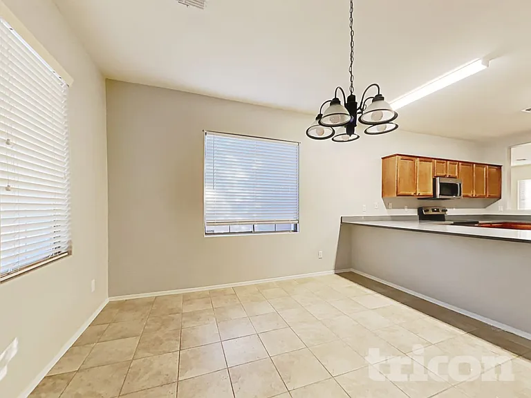 45209 W Miraflores St — Photo 4