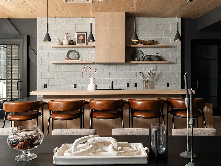 Resident Lounge & Demo Kitchen