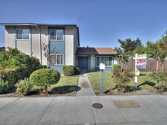 2nd image of 1954 N Capitol Ave