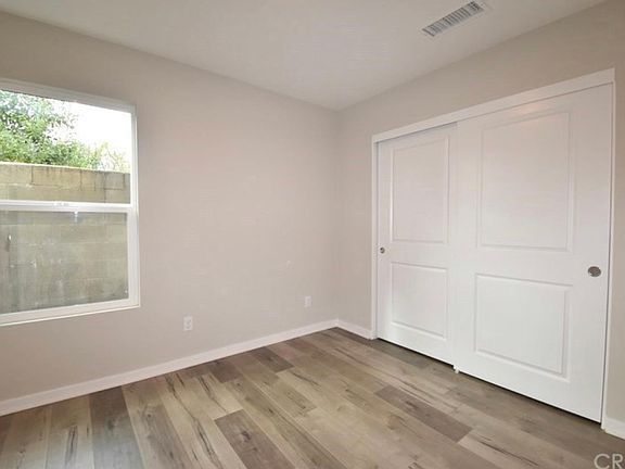4th image of 8003 Saloma Ave #1