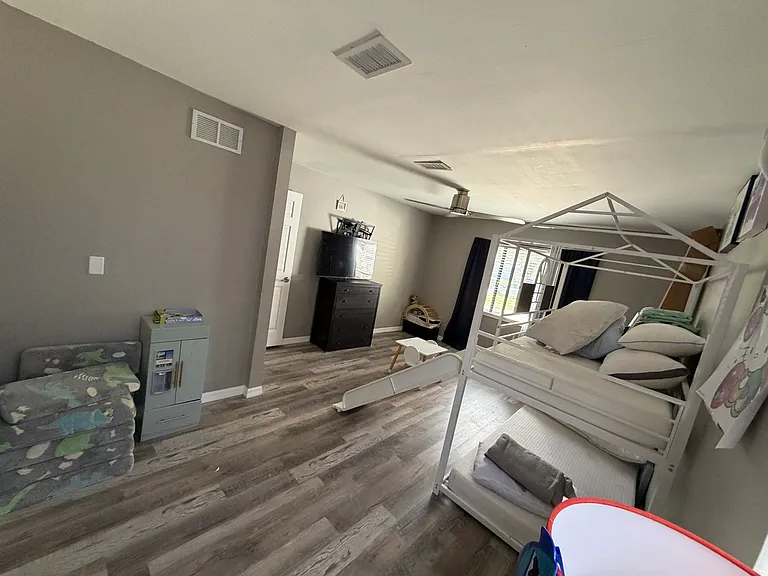 819 Pebblewood Dr — Photo 18