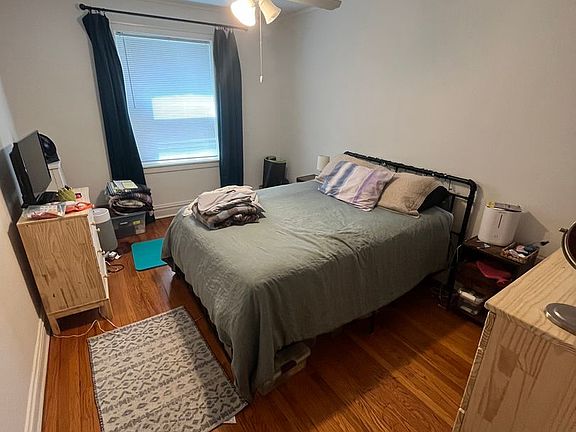 3rd image of 4409 N Greenview Ave APT 2W