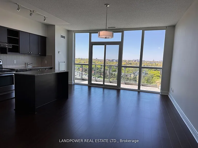 35 Brian Peck Cres #Penthouse 20 — Photo 3