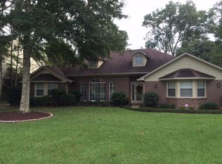 1209 Grandview Dr, Gautier, MS 39553