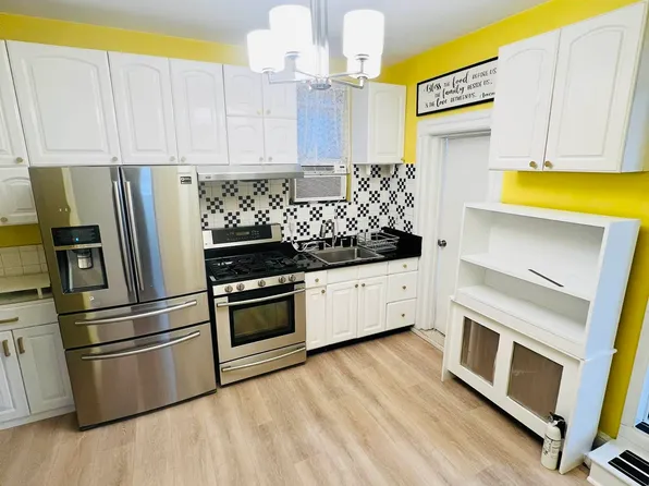 31-47 43rd Street image 1 of 12