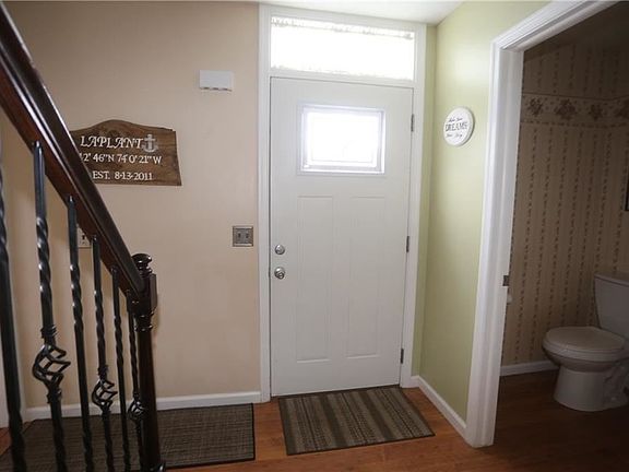 2nd image of 3273 Leeward Cir