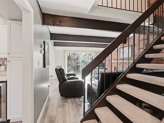 3rd image of 701 Tinkers Ln #2101