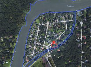 3213 1st St, Algonquin, IL 60102