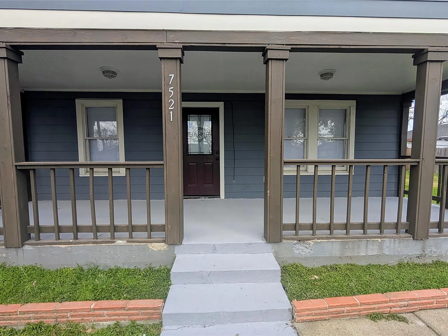 3 bed, 2.0 bath, 1400 sqft, $1,695 — Photo 2