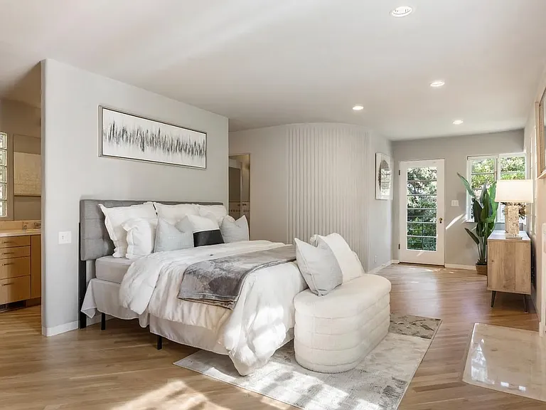 450 N California Ave — Photo 15