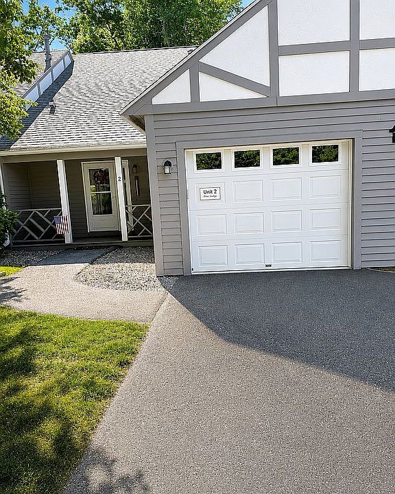1st image of 1-2 Victoria Dr