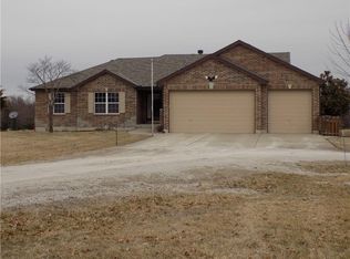 18109 S Walker Estates Rd, Pleasant Hill, MO 64080
