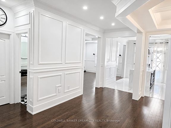 5th image of 6 Pellegrino Rd W