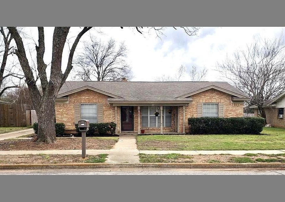 1st image of 1808 Lexington Pl