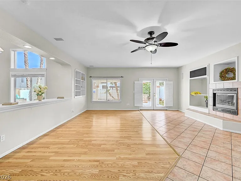 8963 Crystal Lagoon Ct — Photo 17